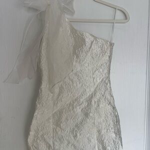 South boutique TCEC “Shauna” One-Shoulder Bow Dress – NWT Size M